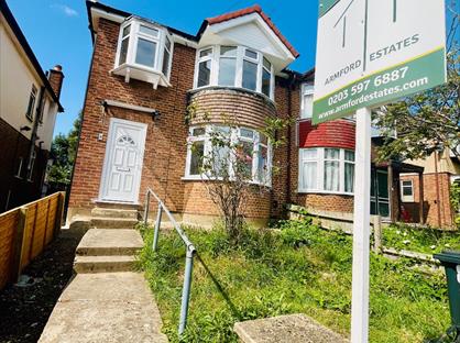 3 Bed Semi-Detached House, Fort Road, UB5