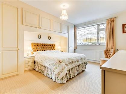 4 Bed Bungalow, Margaretting Road, CM2