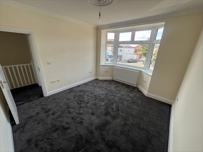 3 Bed Terraced House, Aldborough Road South, IG3