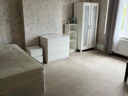 Room in a Shared House, St. Mary's Avenue, E11