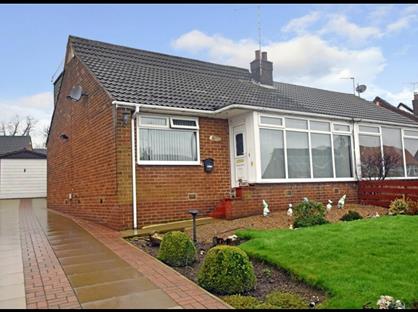 4 Bed Bungalow, Croft House Gardens, LS27