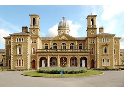 Room in a Shared Flat, Royal Drive, N11