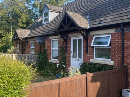 1 Bed Bungalow, Westmoreland Mews, SY1