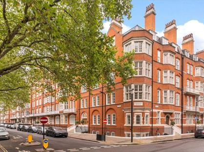 1 Bed Flat, Bedford Court Mansions, WC1B
