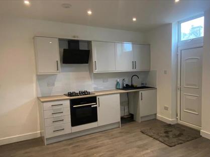 2 Bed Terraced House, New Cross Street, BD5