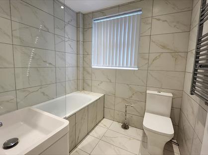 2 Bed Flat, Rochdale, OL12