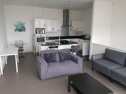 2 Bed Flat, The Axis, NG1