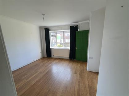 Room in a Shared House, Wingate Road, M38