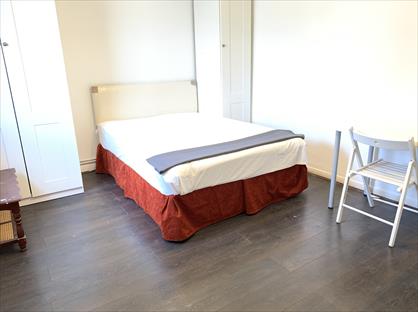 Room in a Shared House, Icarus House, E3