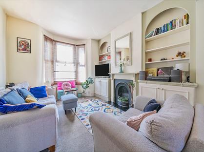 4 Bed Terraced House, Graveney Road, SW17