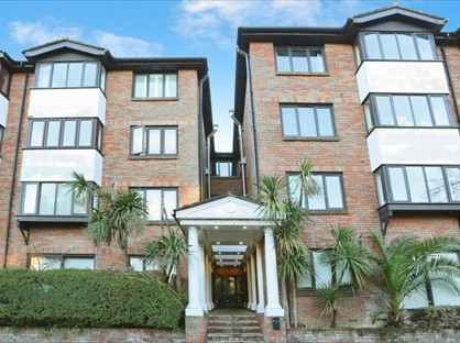 1 Bed Flat, Widmore Road, BR1