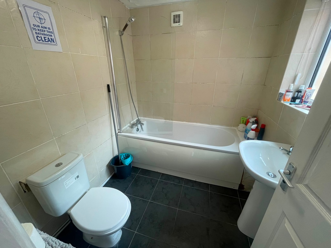 Room in a Shared House, Dulwich Road, B44 photo 2