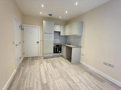 1 Bed Flat, Rochdale, OL12