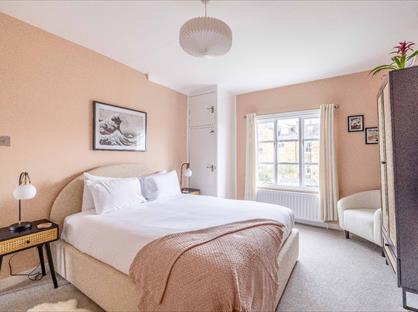 3 Bed Terraced House, Prince Consort Cottages, SL4