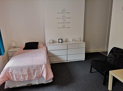 Studio Flat, Wolverhampton Street, DY1
