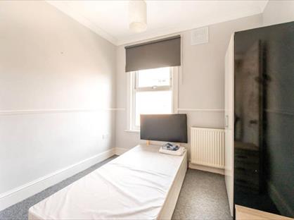 Room in a Shared House, Manor Park Road, E12