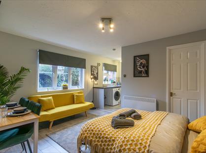 Studio Flat, Captains Place, SO14