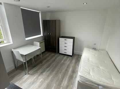 Studio Flat, Drakes Courtyard, NW6