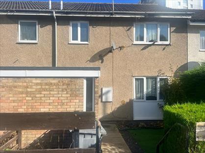 3 Bed Terraced House, Surrey Street, LU1