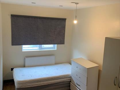 Room in a Shared House, Caistor Park Road, E15