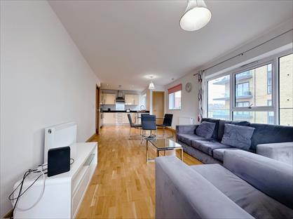 2 Bed Flat, Oldfield Place, DA1