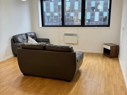 2 Bed Flat, Mann Island, L3