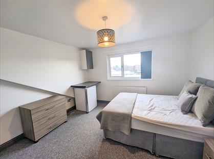 Room in a Shared House, Poplar Road, B66