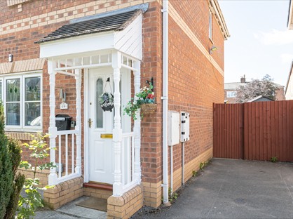 3 Bed Semi-Detached House, Hinckley Way, M27