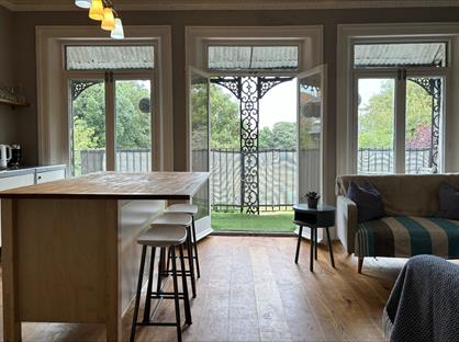 2 Bed Flat, Adrian Square, CT8