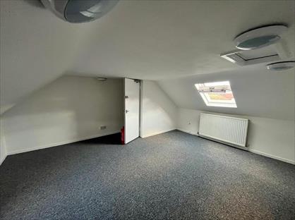 6 Bed Semi-Detached House, Gloucester, GL1