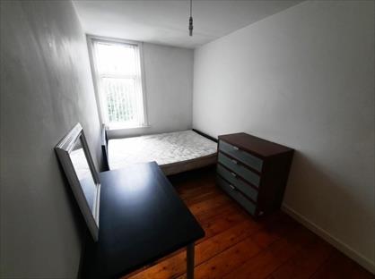 Room in a Shared House, Littleton Road, M7