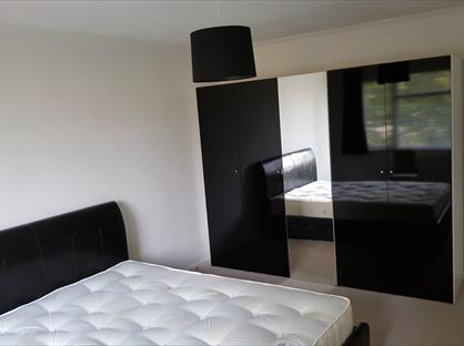 Room in a Shared Flat, Ferguson Court, UB5