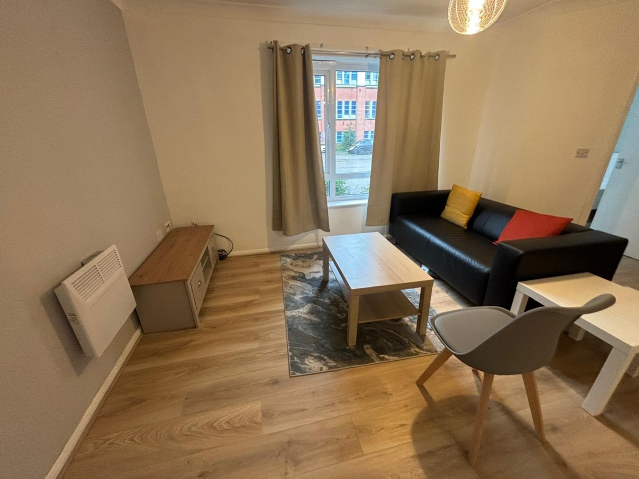 2 Bed Flat, Brook Court, NG7