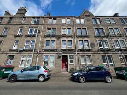 1 Bed Flat, Lyon Street, DD4