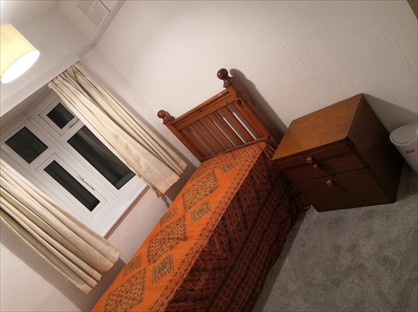 Room in a Shared House, Abbotts Drive Wembley, HA0