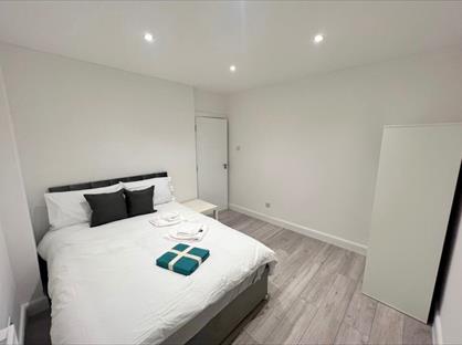Room in a Shared House, Brighton Road, CR5