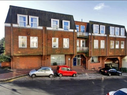 2 Bed Flat, Lizanne Court, TN1