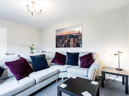 4 Bed Semi-Detached House, St. Margarets Crescent, IP16