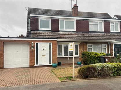 3 Bed Semi-Detached House, Turnpike Drive, LU3