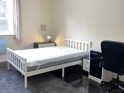2 Bed Flat, Rashleigh House, WC1H