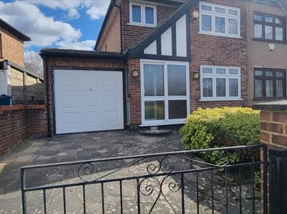 4 Bed Semi-Detached House, Boxtree Lane, HA3