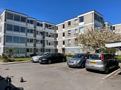 1 Bed Flat, Cressy House, SW13