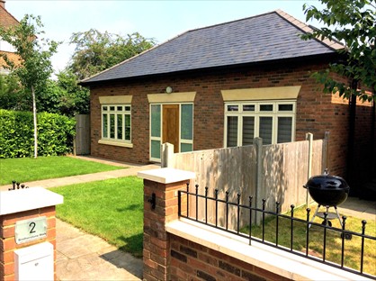 2 Bed Detached House, Brotherstone Walk, TW9