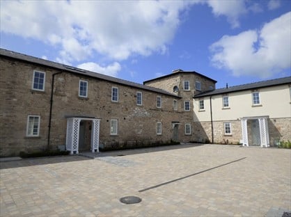 2 Bed Flat, Ffordd Brenig, LL17