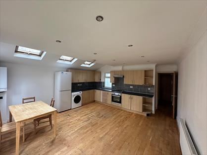3 Bed Flat, Barbauld Road, N16