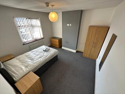 Room in a Shared House, Lovely Lane, WA5