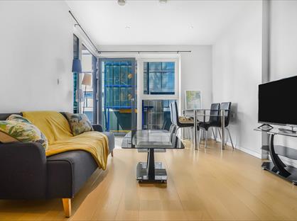 1 Bed Flat, Cassia Point, E20