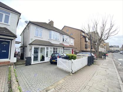 1 Bed Flat, Church Road, SE19