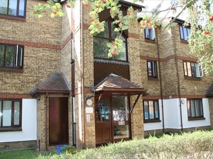 1 Bed Flat, Alliance Close, HA0