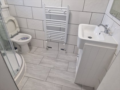 Room in a Shared House, House End Terraced, L4